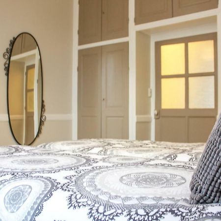 Appartement Passe Partout Lucenay-l'Eveque Экстерьер фото
